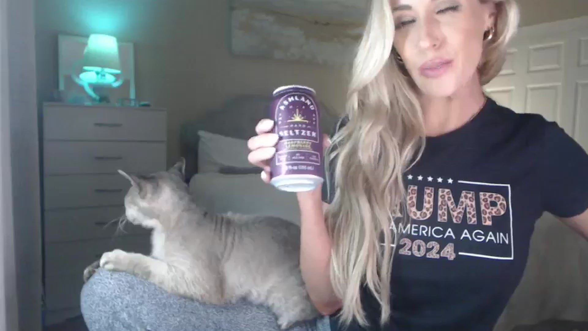 Gallery image thumbnail from Queen_bambii's myfreecams stream on, 07/17/2024, 08:19 image 16 of 20