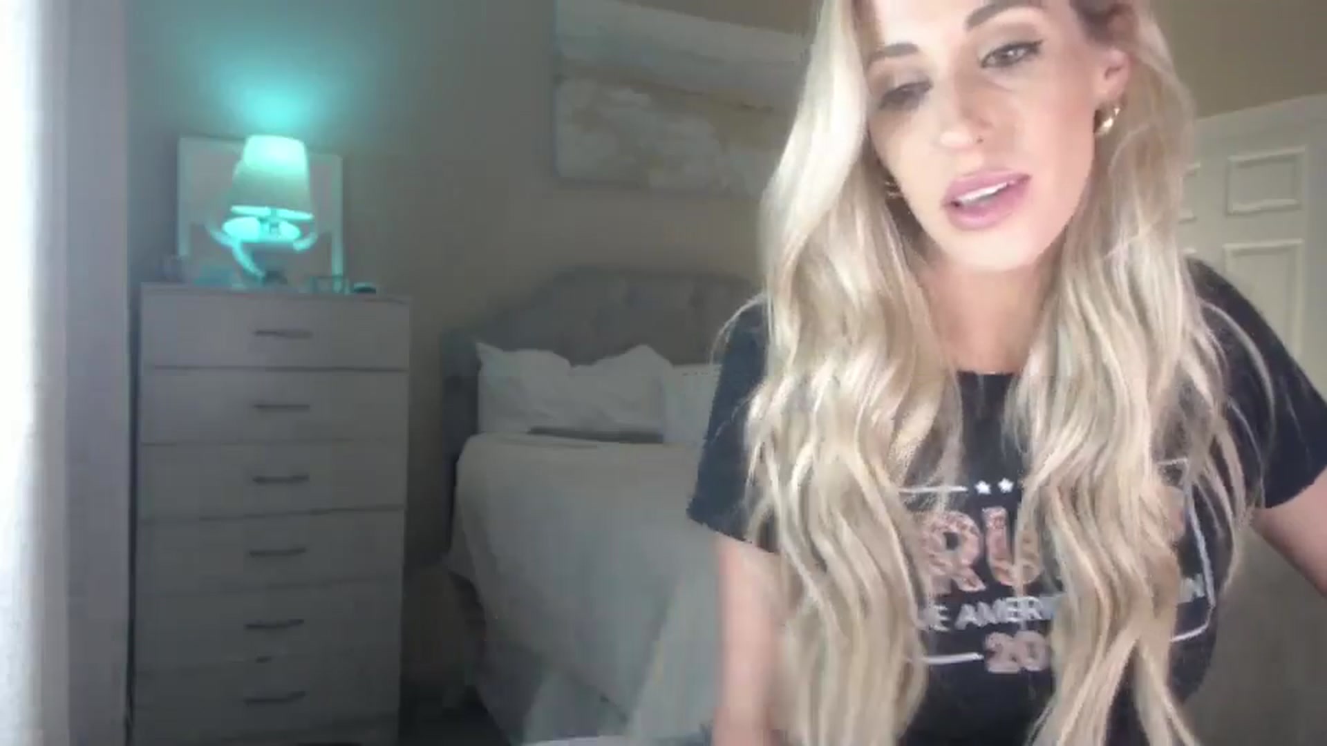 Gallery image thumbnail from Queen_bambii's myfreecams stream on, 07/17/2024, 08:19 image 6 of 20
