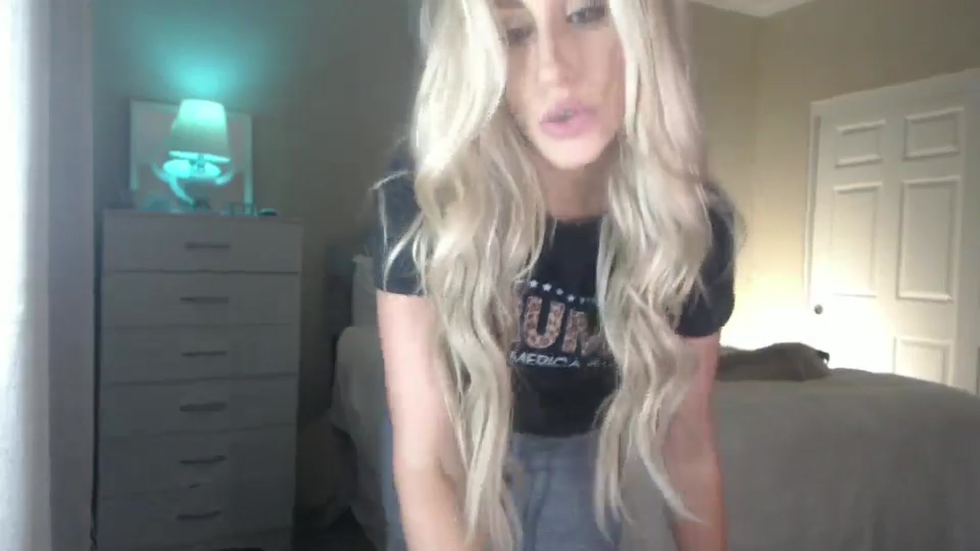 Gallery image thumbnail from Queen_bambii's myfreecams stream on, 07/17/2024, 08:19 image 9 of 20