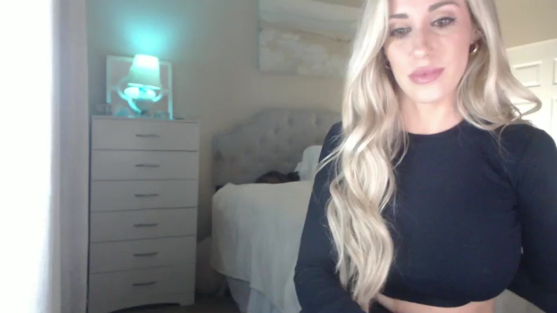 Gallery image thumbnail from Queen_bambii's myfreecams stream on, 07/19/2024, 05:53 image 18 of 20
