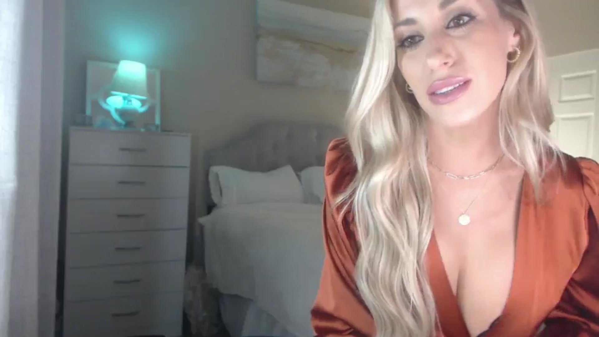 Gallery image thumbnail from Queen_bambii's myfreecams stream on, 07/20/2024, 04:39 image 20 of 20