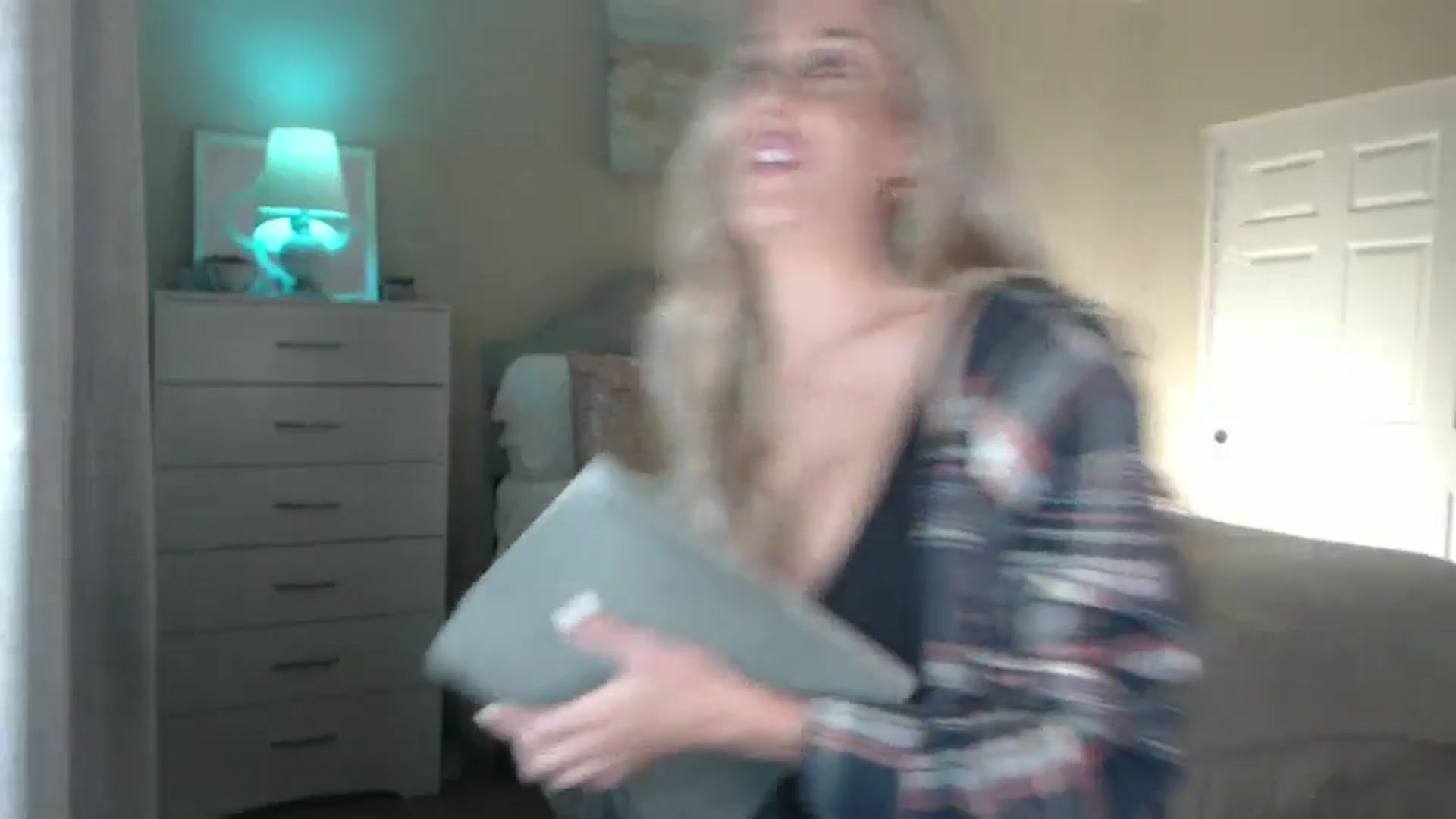 Gallery image thumbnail from Queen_bambii's myfreecams stream on, 08/10/2024, 06:59 image 5 of 20