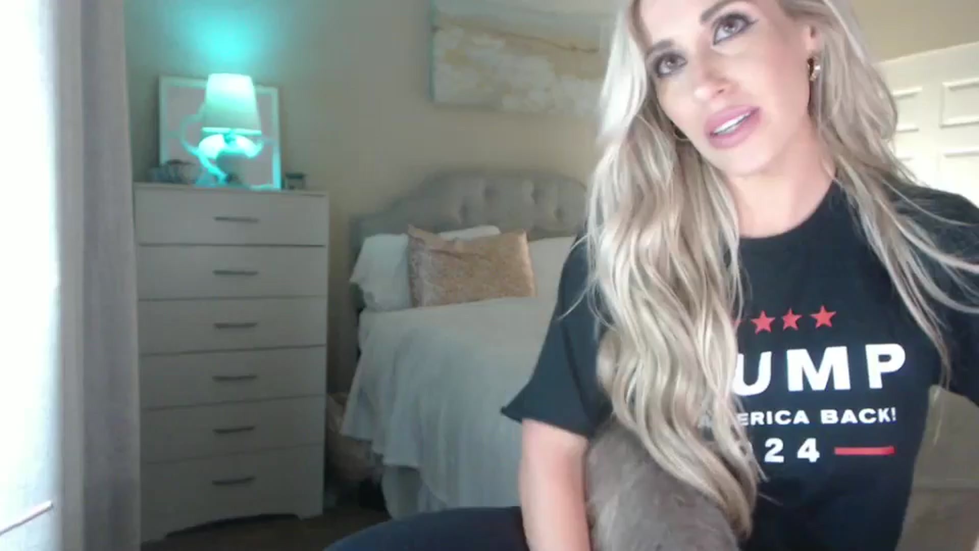 Gallery image thumbnail from Queen_bambii's myfreecams stream on, 08/10/2024, 08:05 image 20 of 20