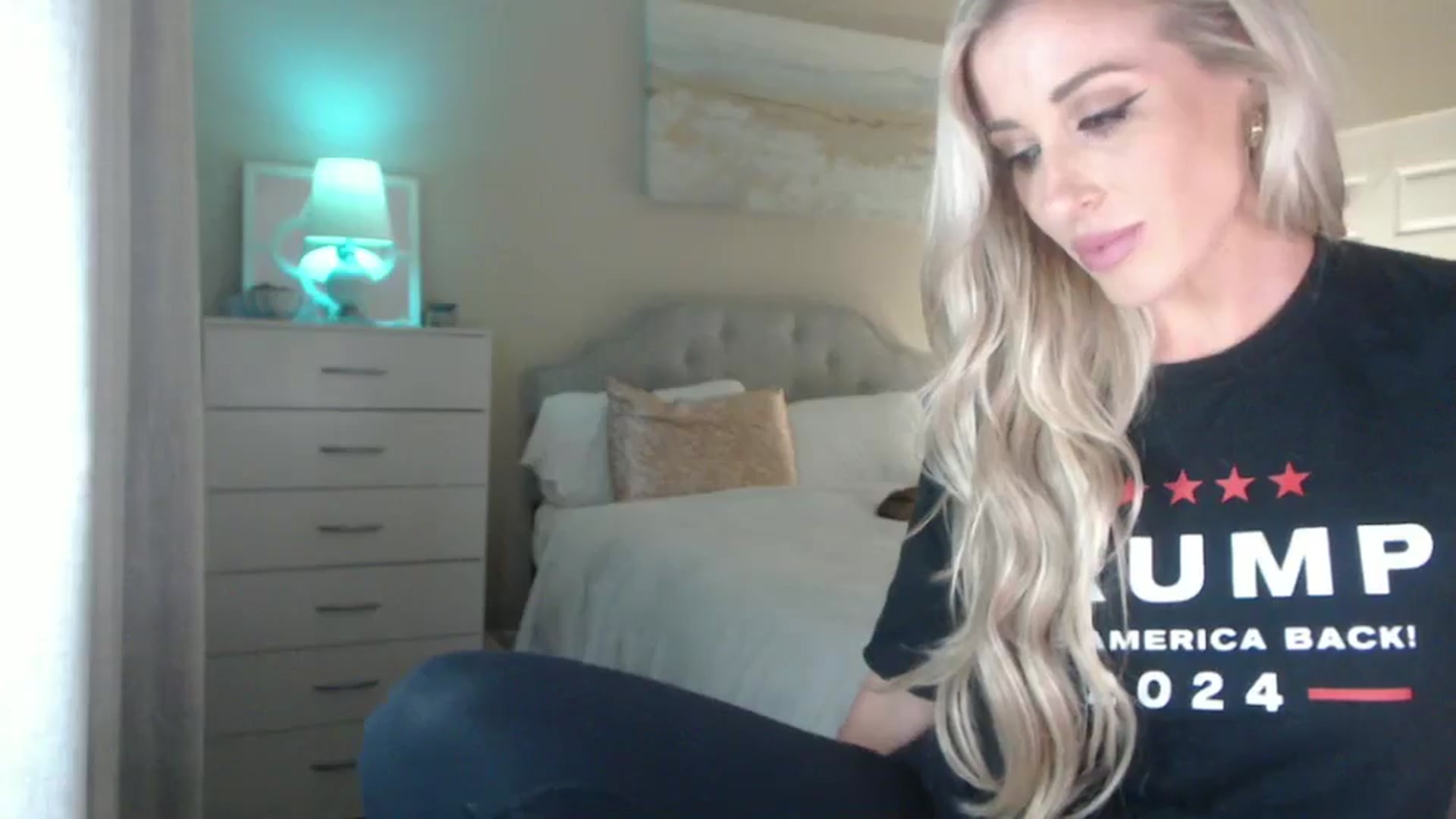 Gallery image thumbnail from Queen_bambii's myfreecams stream on, 08/10/2024, 08:05 image 3 of 20