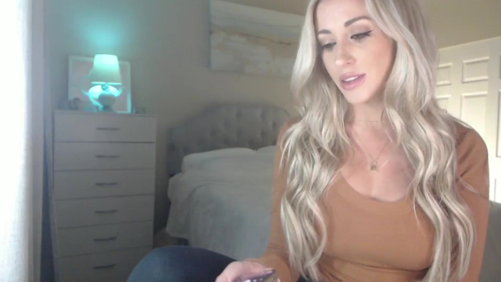Gallery image thumbnail from Queen_bambii's myfreecams stream on, 08/14/2024, 04:48 image 12 of 20