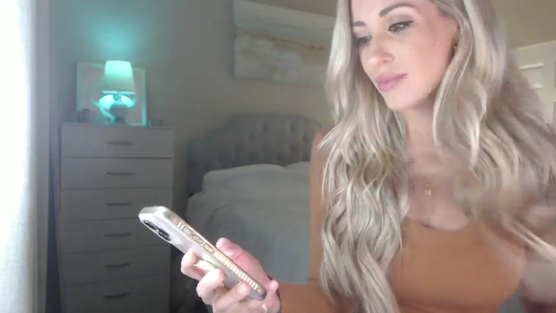Gallery image thumbnail from Queen_bambii's myfreecams stream on, 08/14/2024, 04:48 image 17 of 20