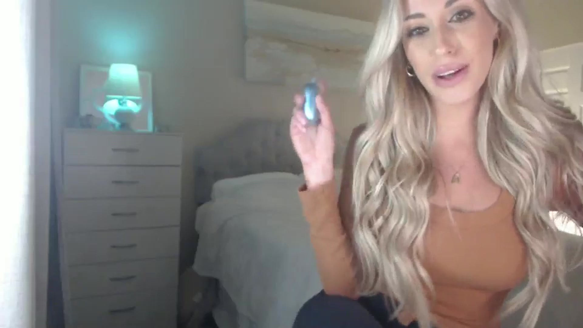 Gallery image thumbnail from Queen_bambii's myfreecams stream on, 08/14/2024, 04:48 image 18 of 20