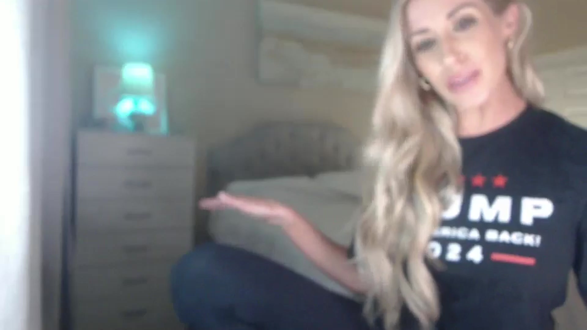 Gallery image thumbnail from Queen_bambii's myfreecams stream on, 08/14/2024, 07:27 image 13 of 20