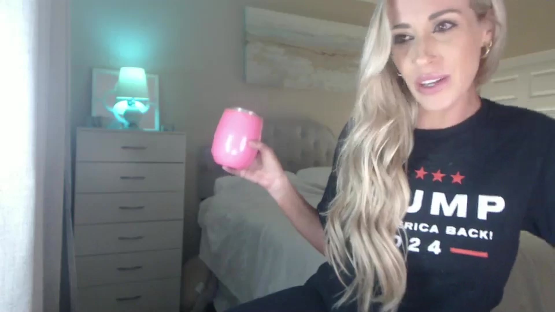 Gallery image thumbnail from Queen_bambii's myfreecams stream on, 08/14/2024, 07:27 image 12 of 20