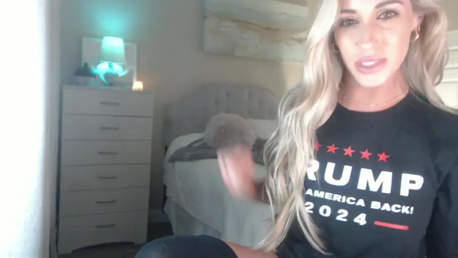 Gallery image thumbnail from Queen_bambii's myfreecams stream on, 08/22/2024, 07:47 image 19 of 20