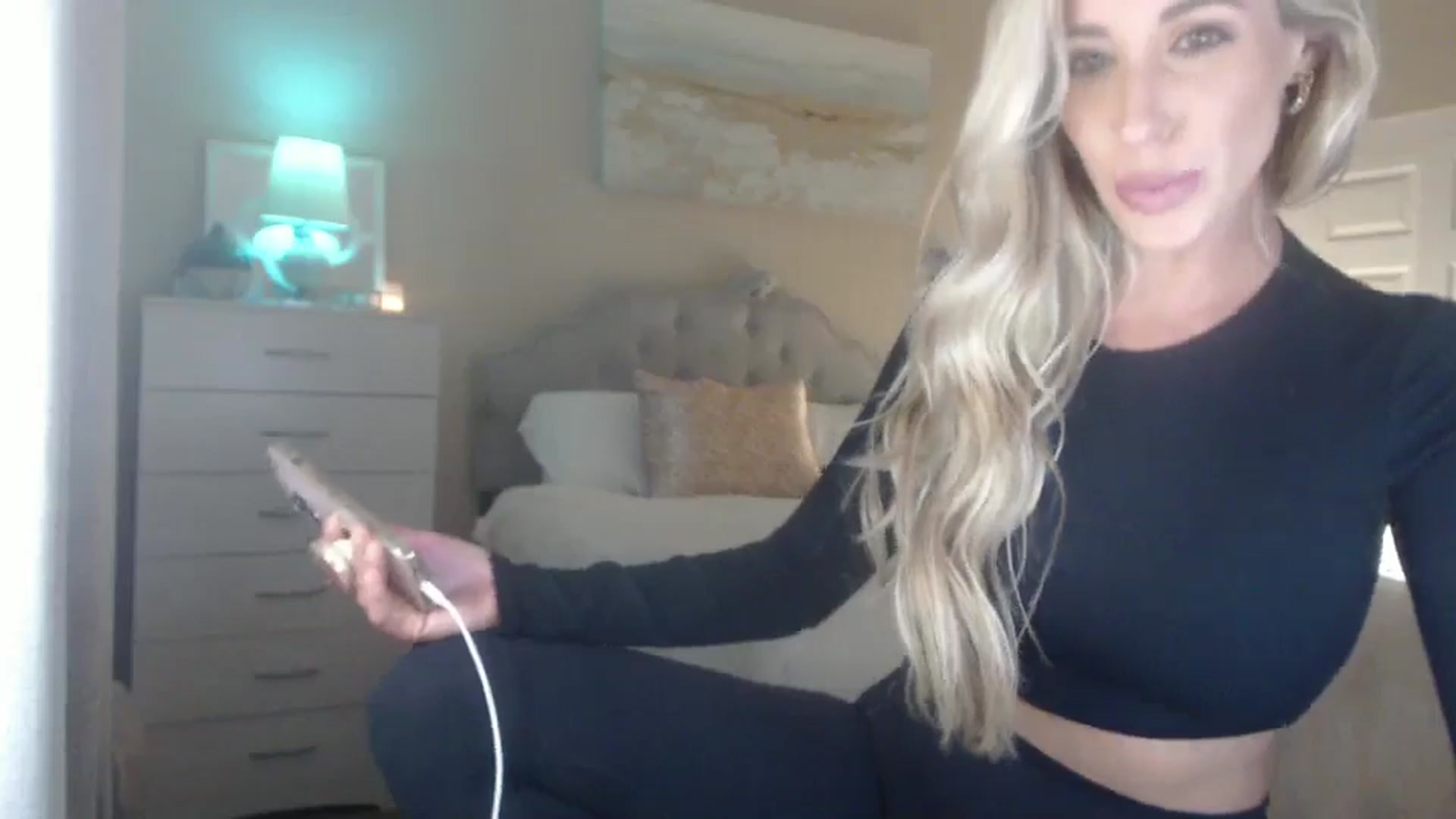 Gallery image thumbnail from Queen_bambii's myfreecams stream on, 08/29/2024, 07:45 image 13 of 20