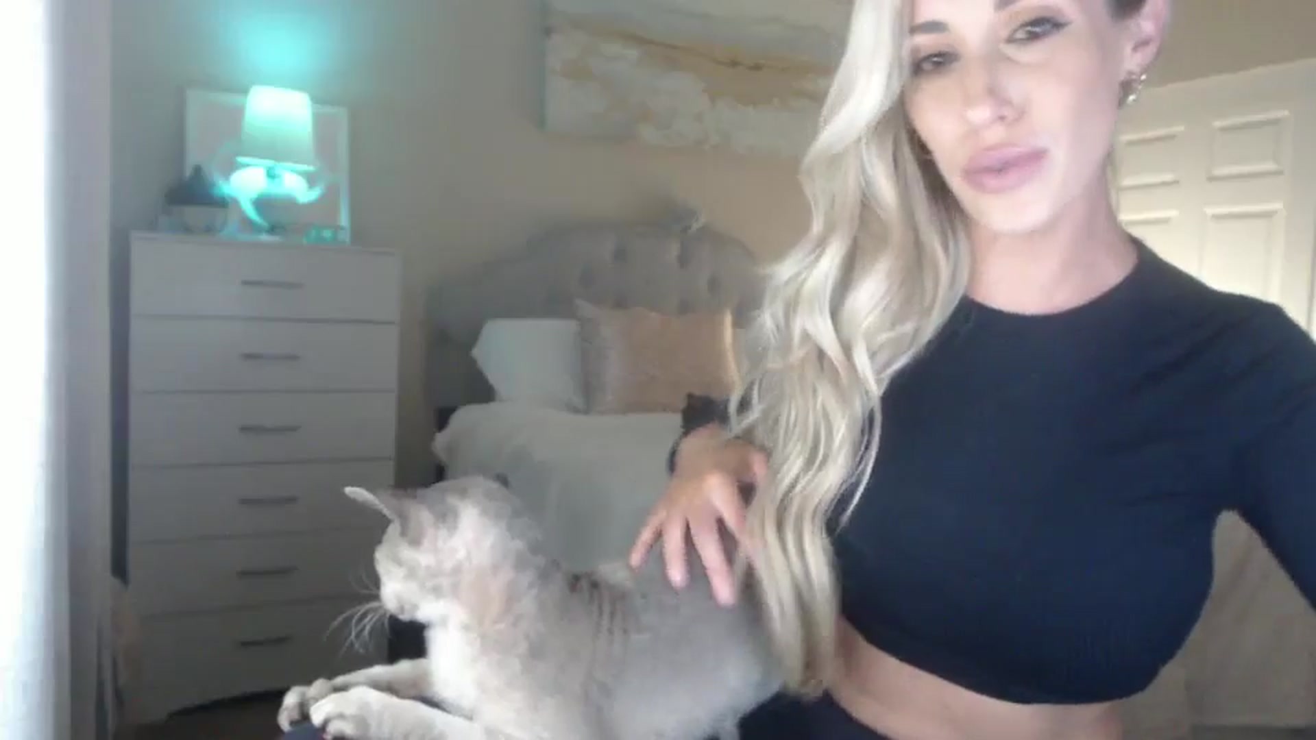 Gallery image thumbnail from Queen_bambii's myfreecams stream on, 08/29/2024, 07:45 image 20 of 20