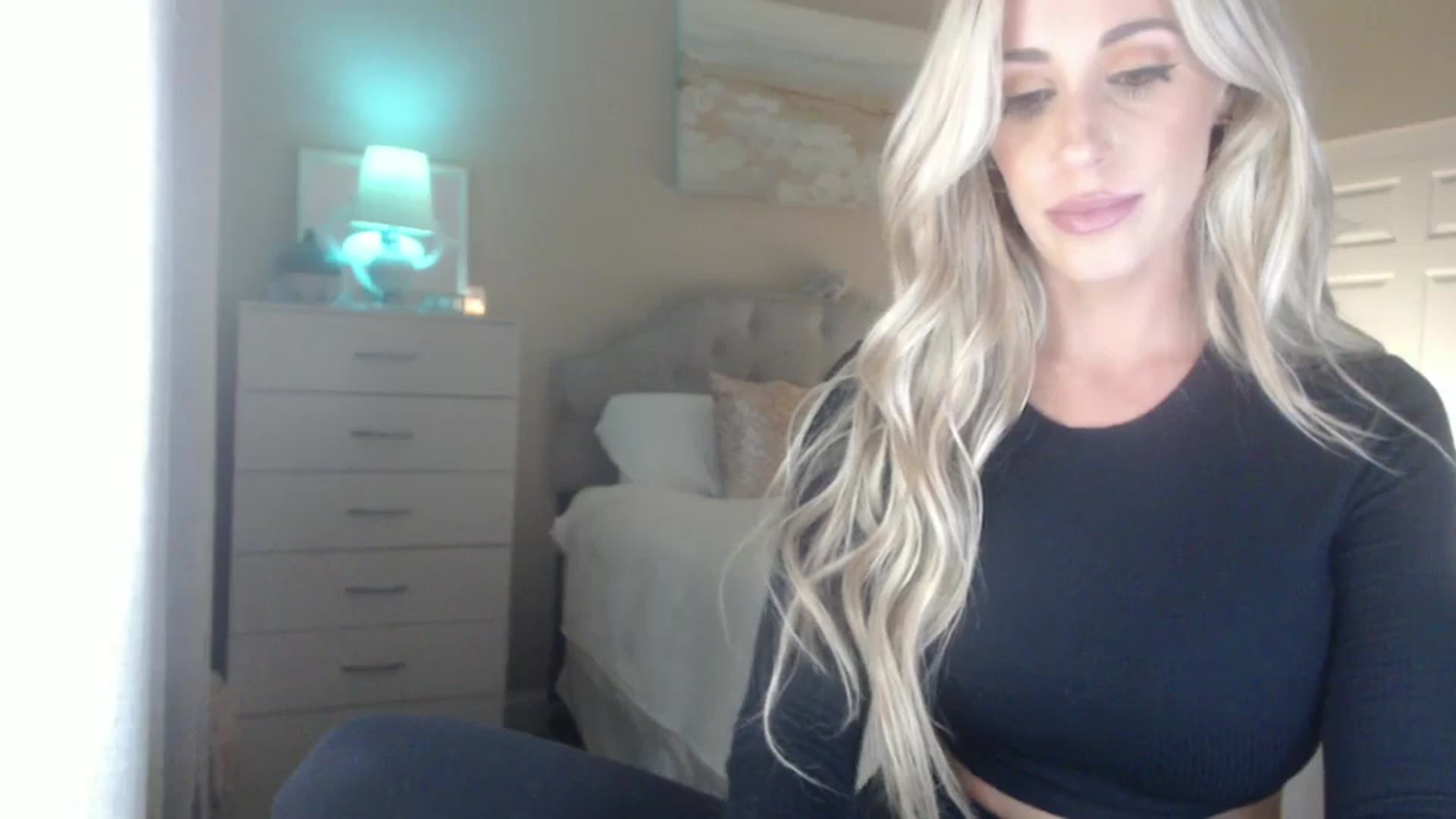 Gallery image thumbnail from Queen_bambii's myfreecams stream on, 08/29/2024, 07:45 image 8 of 20