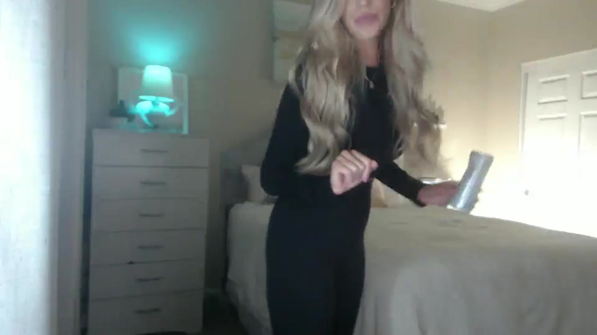 Gallery image thumbnail from Queen_bambii's myfreecams stream on, 09/24/2024, 06:01 image 4 of 20