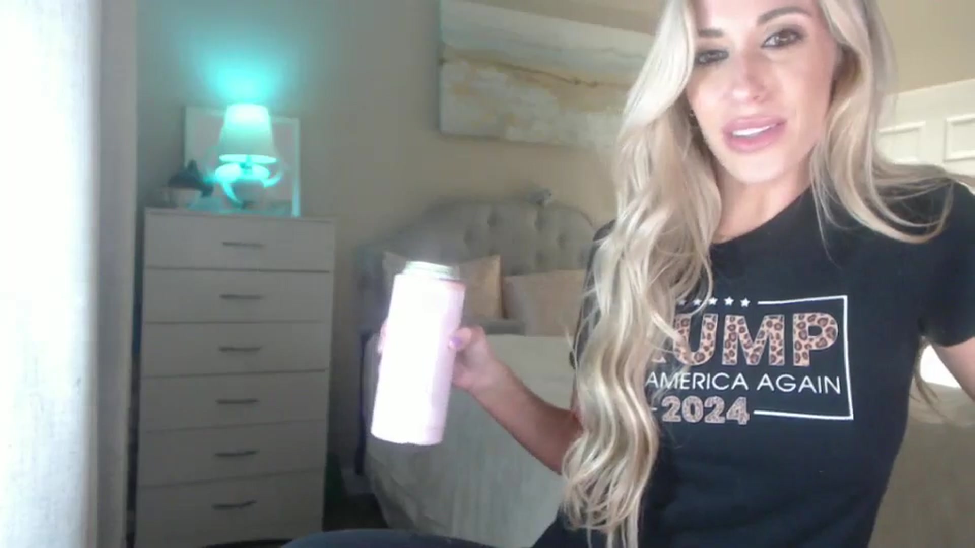 Gallery image thumbnail from Queen_bambii's myfreecams stream on, 09/26/2024, 07:55 image 13 of 20