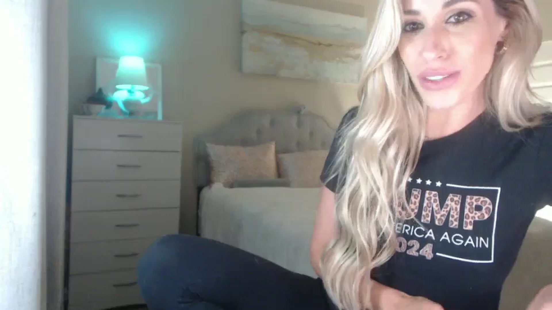 Gallery image thumbnail from Queen_bambii's myfreecams stream on, 09/26/2024, 07:55 image 17 of 20