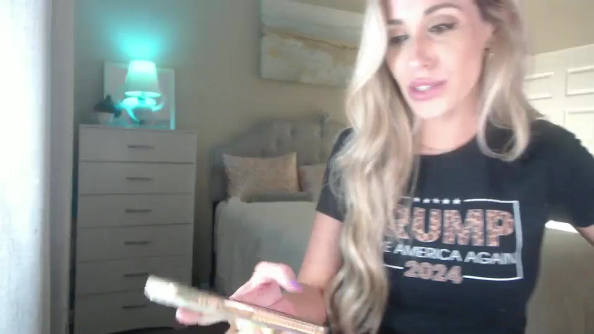 Gallery image thumbnail from Queen_bambii's myfreecams stream on, 09/26/2024, 07:55 image 19 of 20