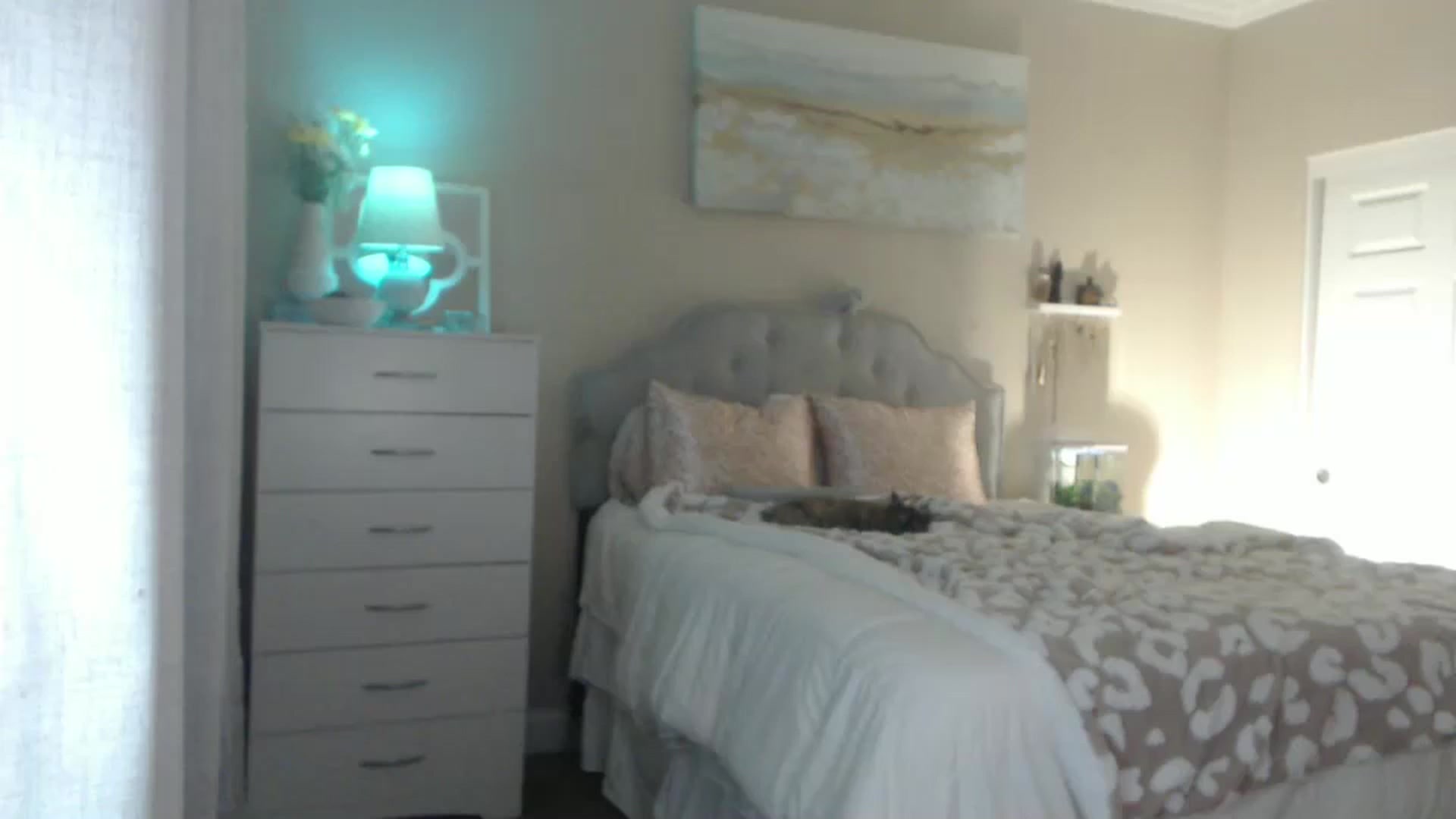Gallery image thumbnail from Queen_bambii's myfreecams stream on, 10/04/2024, 03:12 image 7 of 20