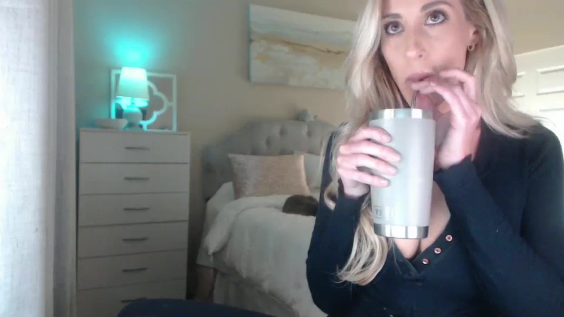 Gallery image thumbnail from Queen_bambii's myfreecams stream on, 10/23/2024, 05:08 image 2 of 20
