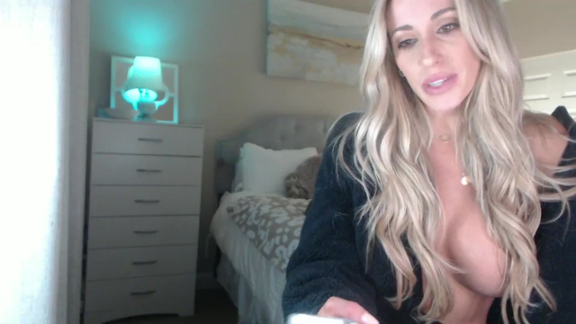 Gallery image thumbnail from Queen_bambii's myfreecams stream on, 11/10/2024, 09:42 image 20 of 20