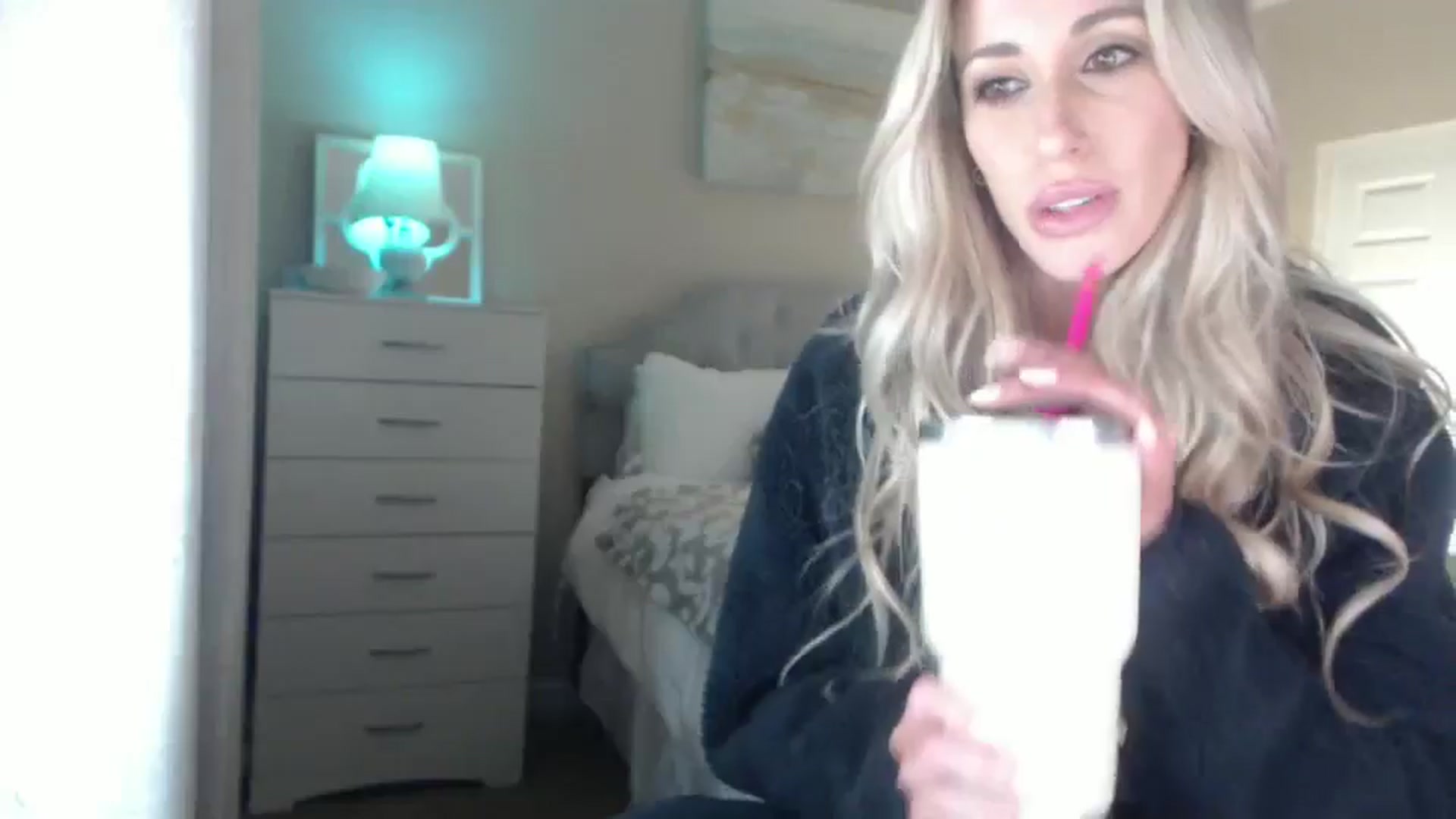 Gallery image thumbnail from Queen_bambii's myfreecams stream on, 11/10/2024, 09:42 image 16 of 20
