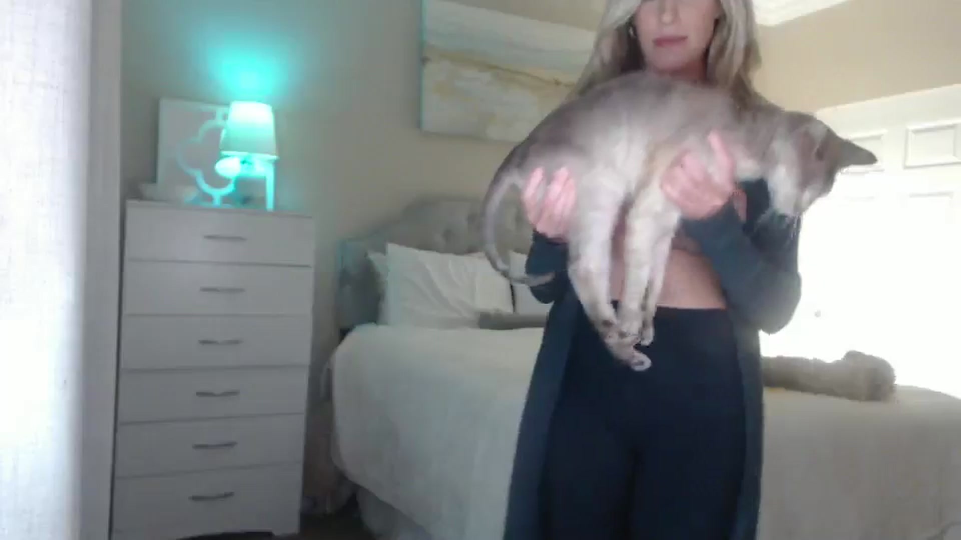 Gallery image thumbnail from Queen_bambii's myfreecams stream on, 11/27/2024, 06:09 image 5 of 20