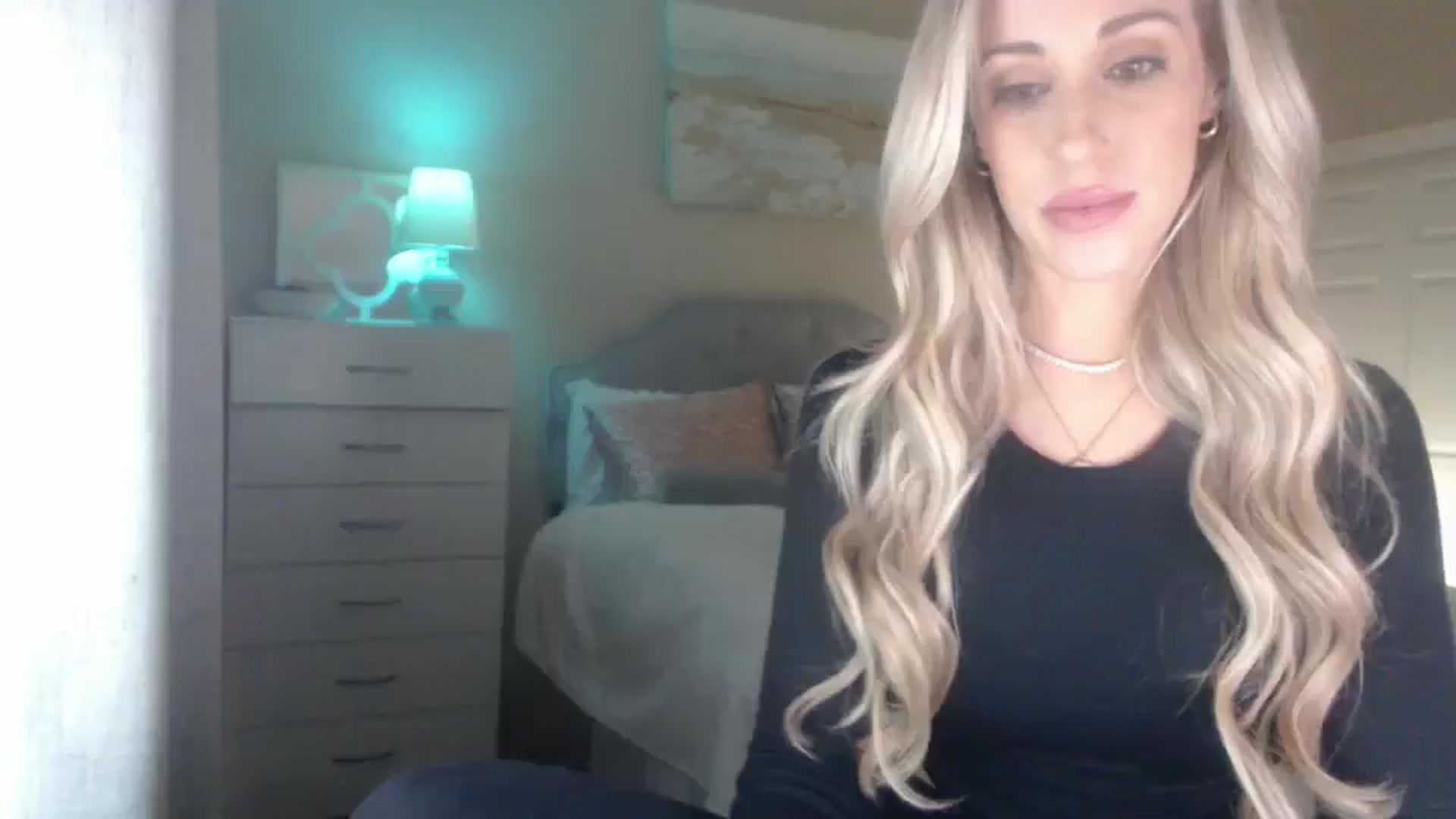Gallery image thumbnail from Queen_bambii's myfreecams stream on, 12/02/2024, 05:53 image 2 of 20
