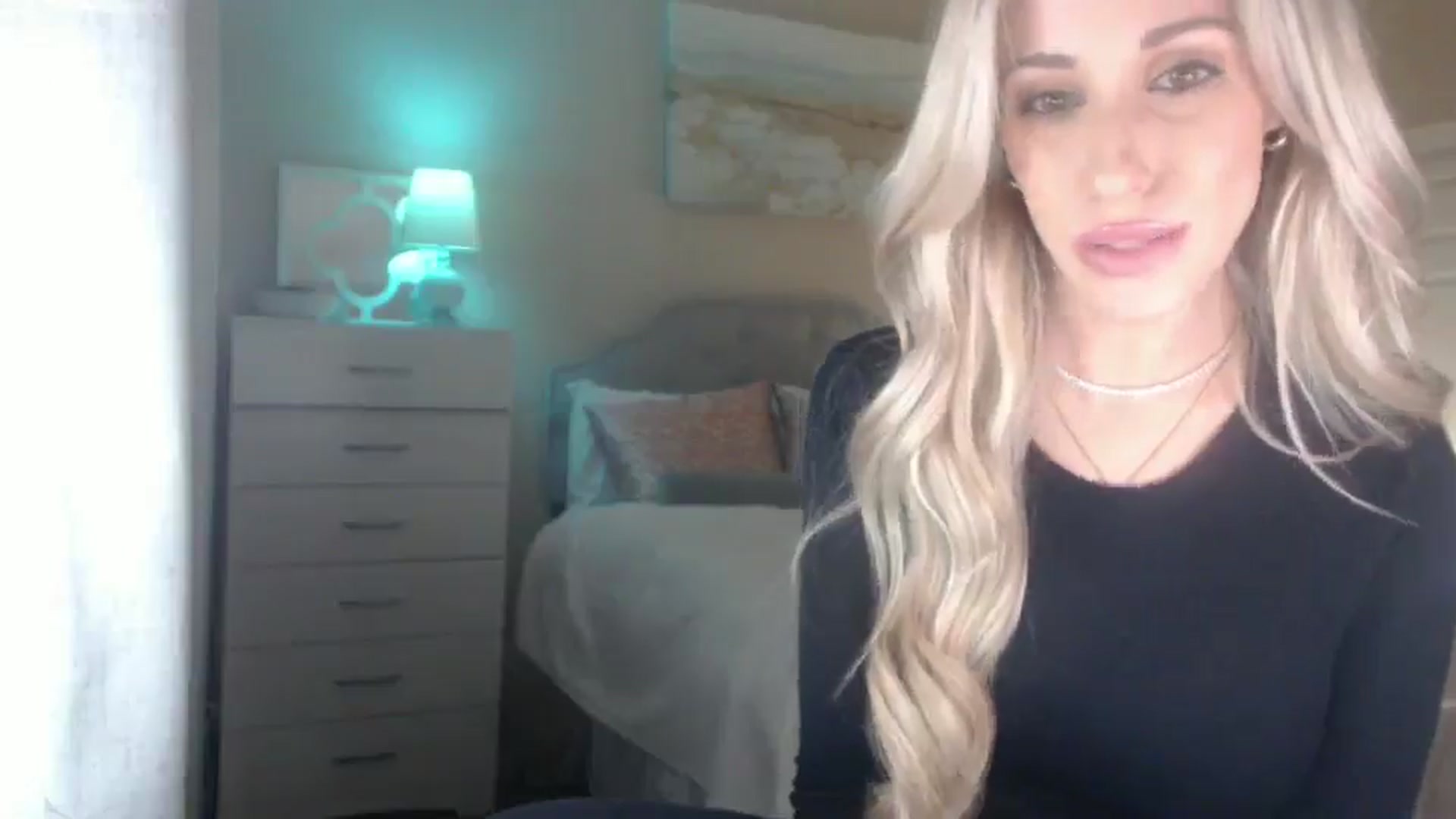 Gallery image thumbnail from Queen_bambii's myfreecams stream on, 12/02/2024, 05:53 image 9 of 20