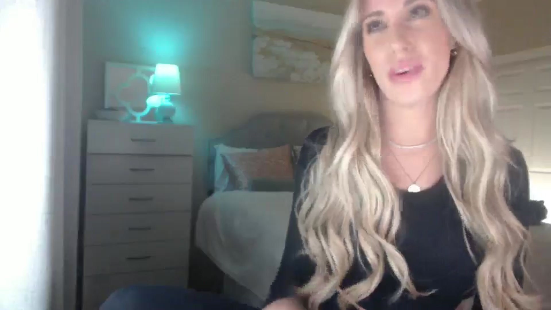 Gallery image thumbnail from Queen_bambii's myfreecams stream on, 12/02/2024, 05:53 image 14 of 20
