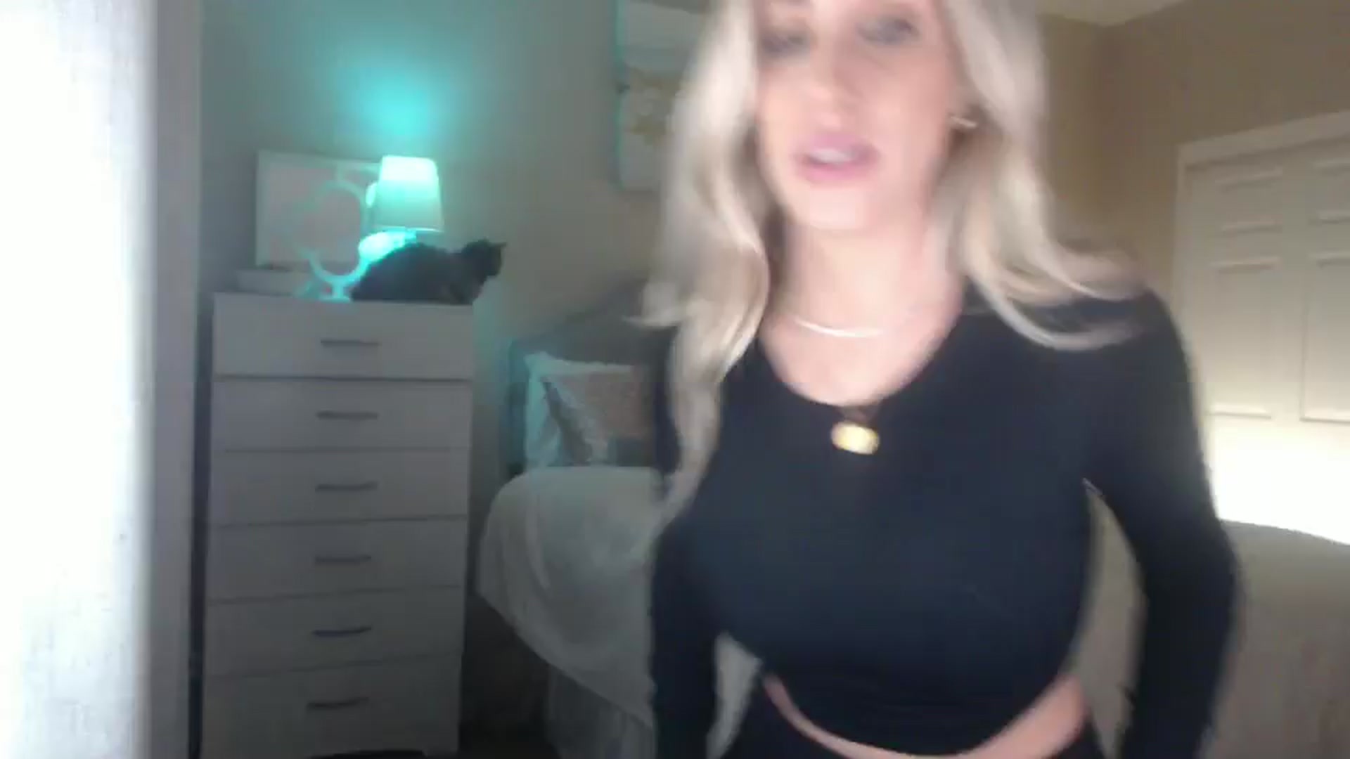 Gallery image thumbnail from Queen_bambii's myfreecams stream on, 12/02/2024, 05:53 image 1 of 20