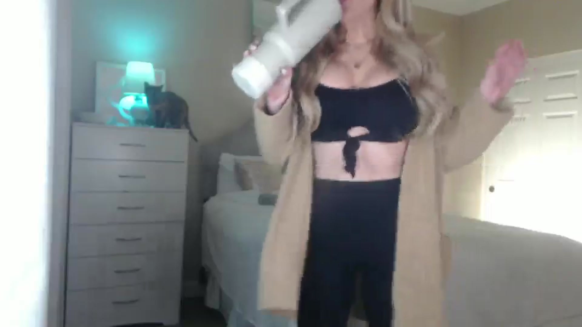 Gallery image thumbnail from Queen_bambii's myfreecams stream on, 01/08/2025, 06:41 image 12 of 20