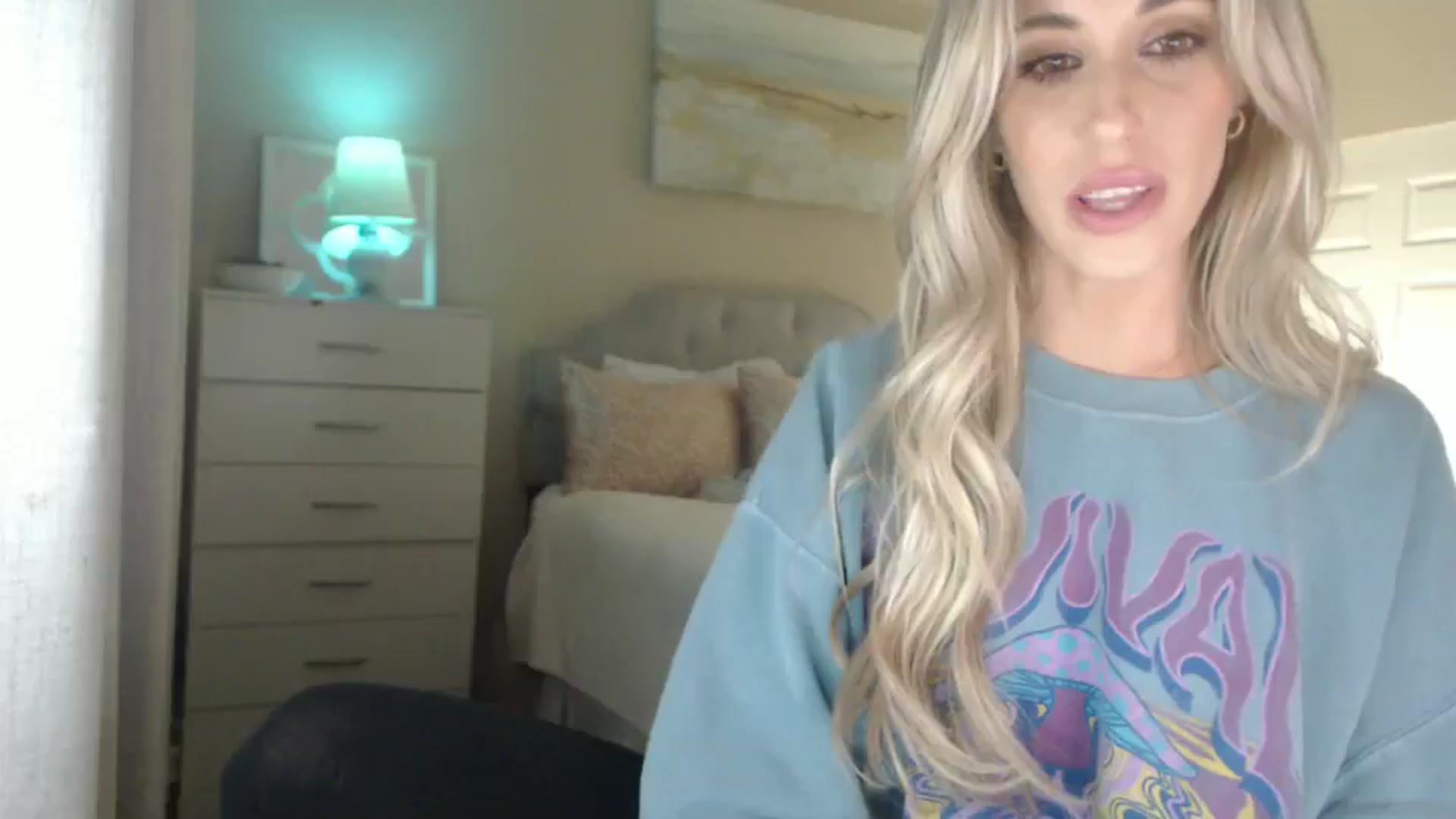Gallery image thumbnail from Queen_bambii's myfreecams stream on, 01/14/2025, 07:43 image 9 of 20