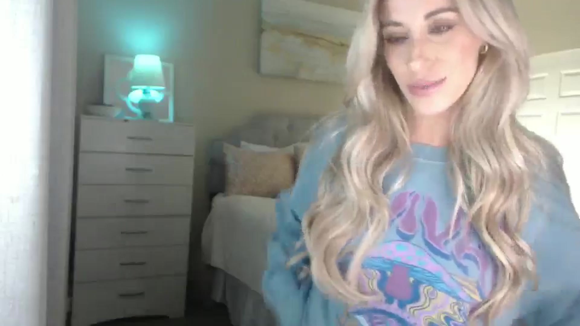 Gallery image thumbnail from Queen_bambii's myfreecams stream on, 01/14/2025, 07:43 image 13 of 20