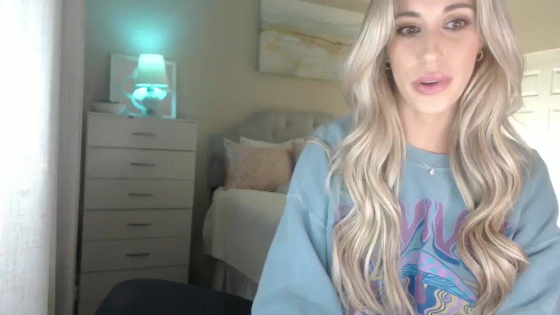 Gallery image thumbnail from Queen_bambii's myfreecams stream on, 01/14/2025, 07:43 image 1 of 20