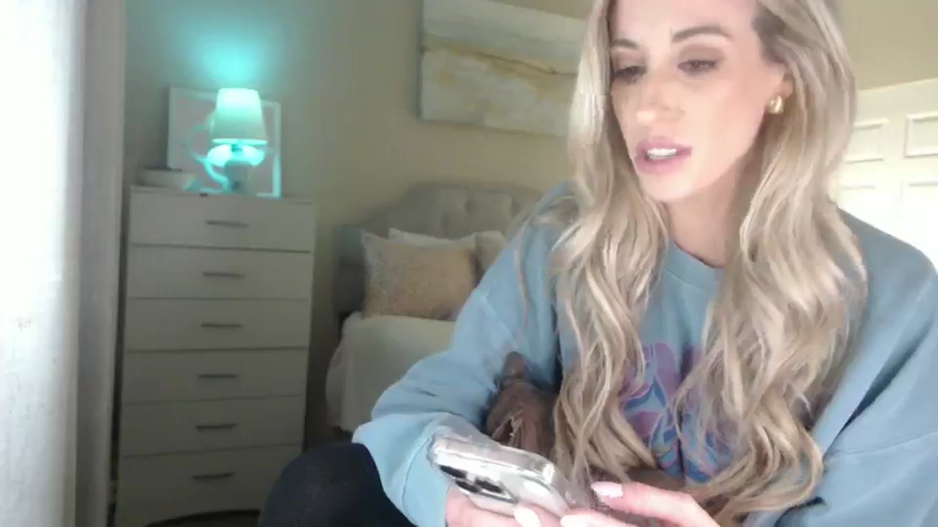 Gallery image thumbnail from Queen_bambii's myfreecams stream on, 01/14/2025, 07:43 image 15 of 20