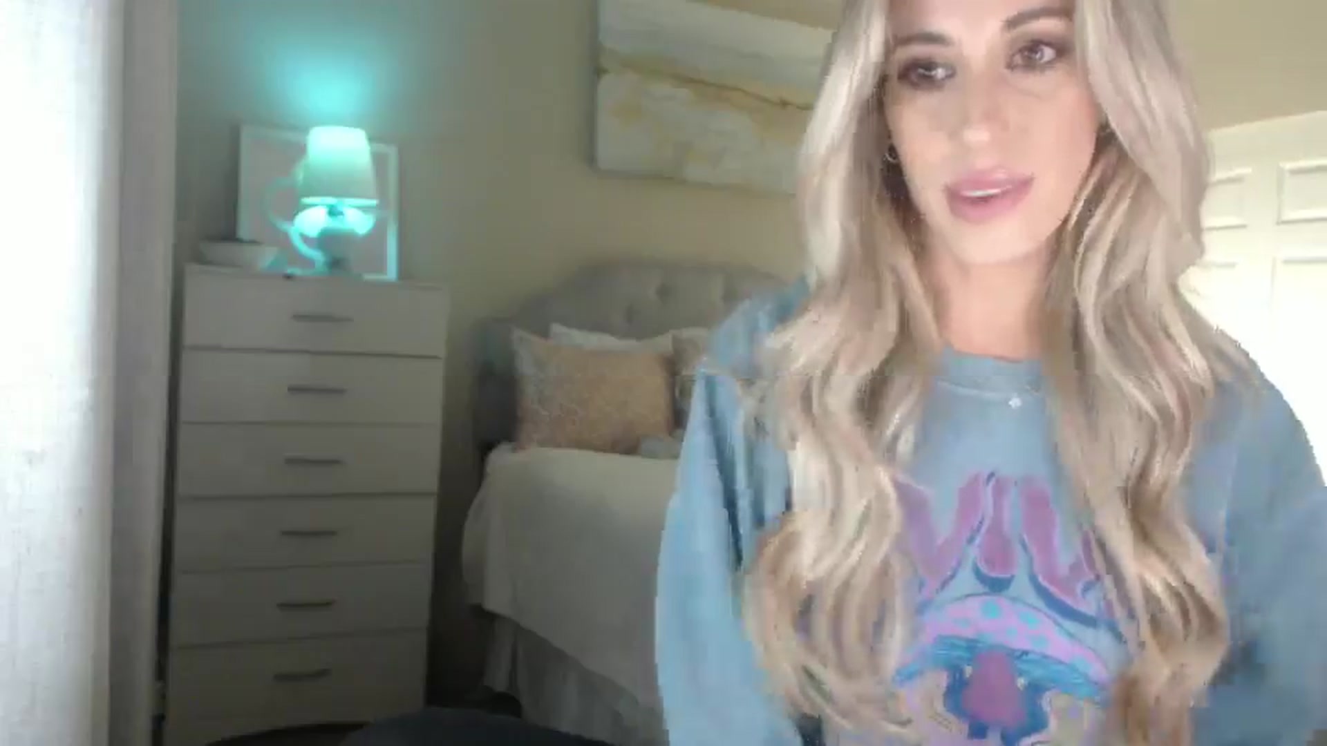Gallery image thumbnail from Queen_bambii's myfreecams stream on, 01/14/2025, 07:43 image 2 of 20
