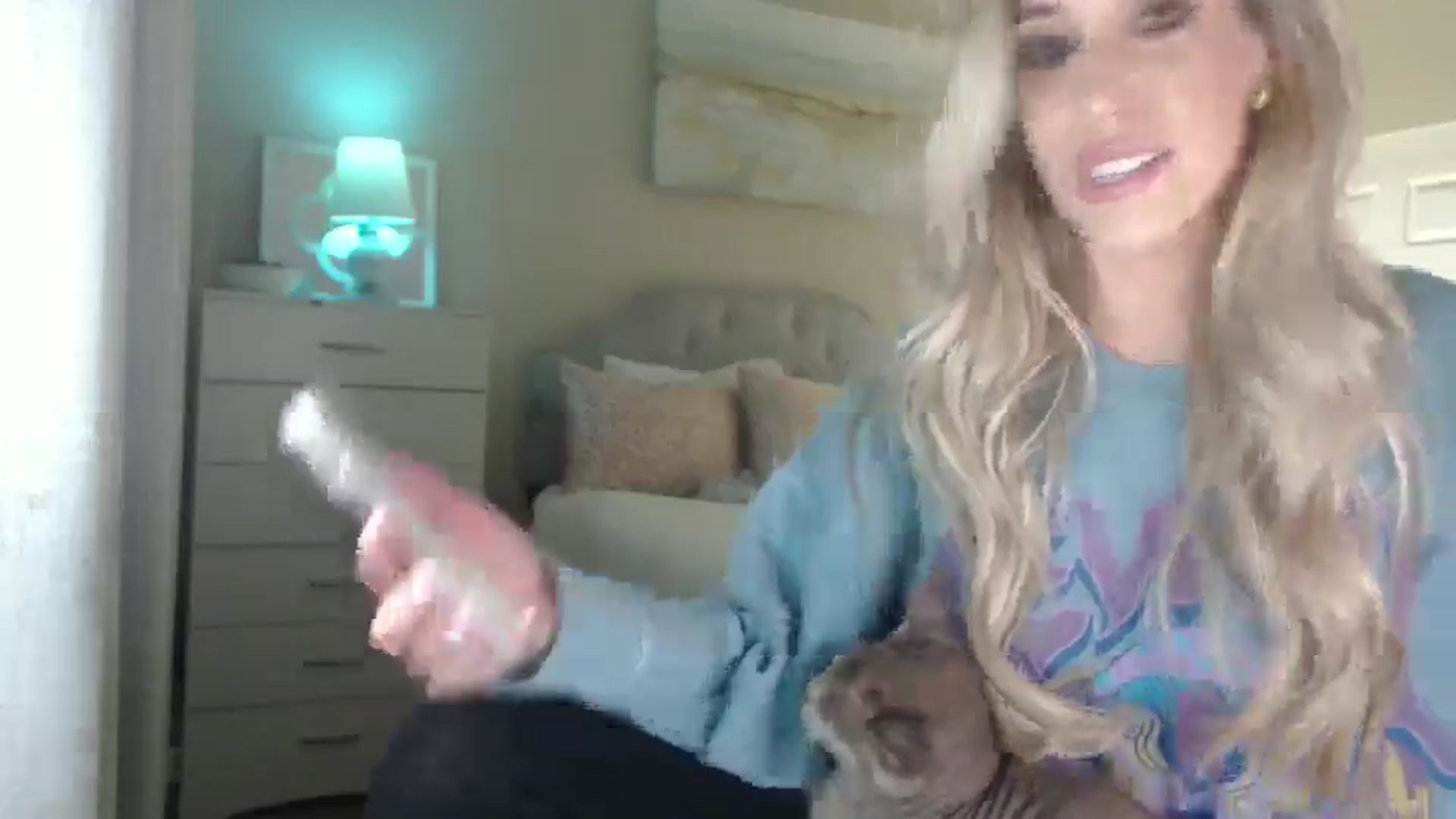 Gallery image thumbnail from Queen_bambii's myfreecams stream on, 01/14/2025, 07:43 image 16 of 20