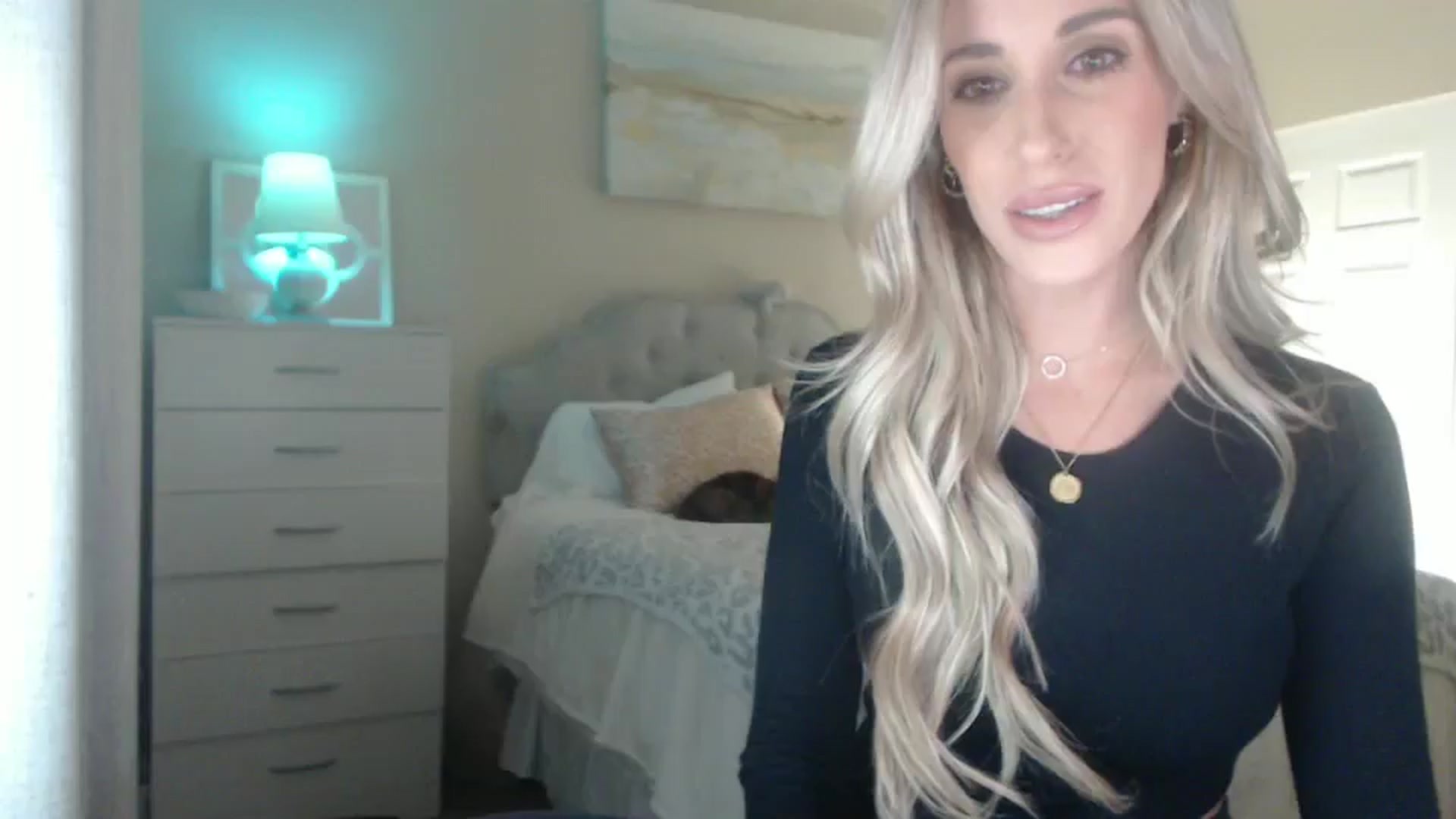 Gallery image thumbnail from Queen_bambii's myfreecams stream on, 01/22/2025, 05:34 image 2 of 20