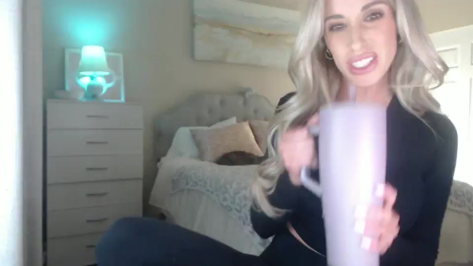 Gallery image thumbnail from Queen_bambii's myfreecams stream on, 01/22/2025, 05:34 image 7 of 20