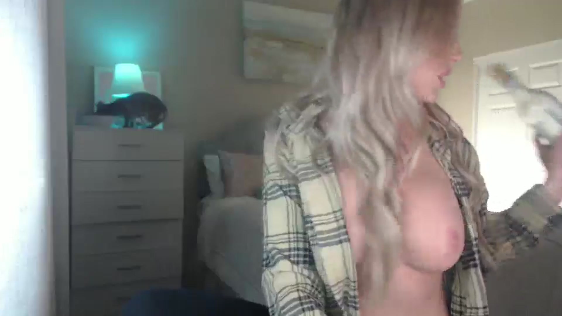 Gallery image thumbnail from Queen_bambii's myfreecams stream on, 01/26/2025, 08:26 image 9 of 20