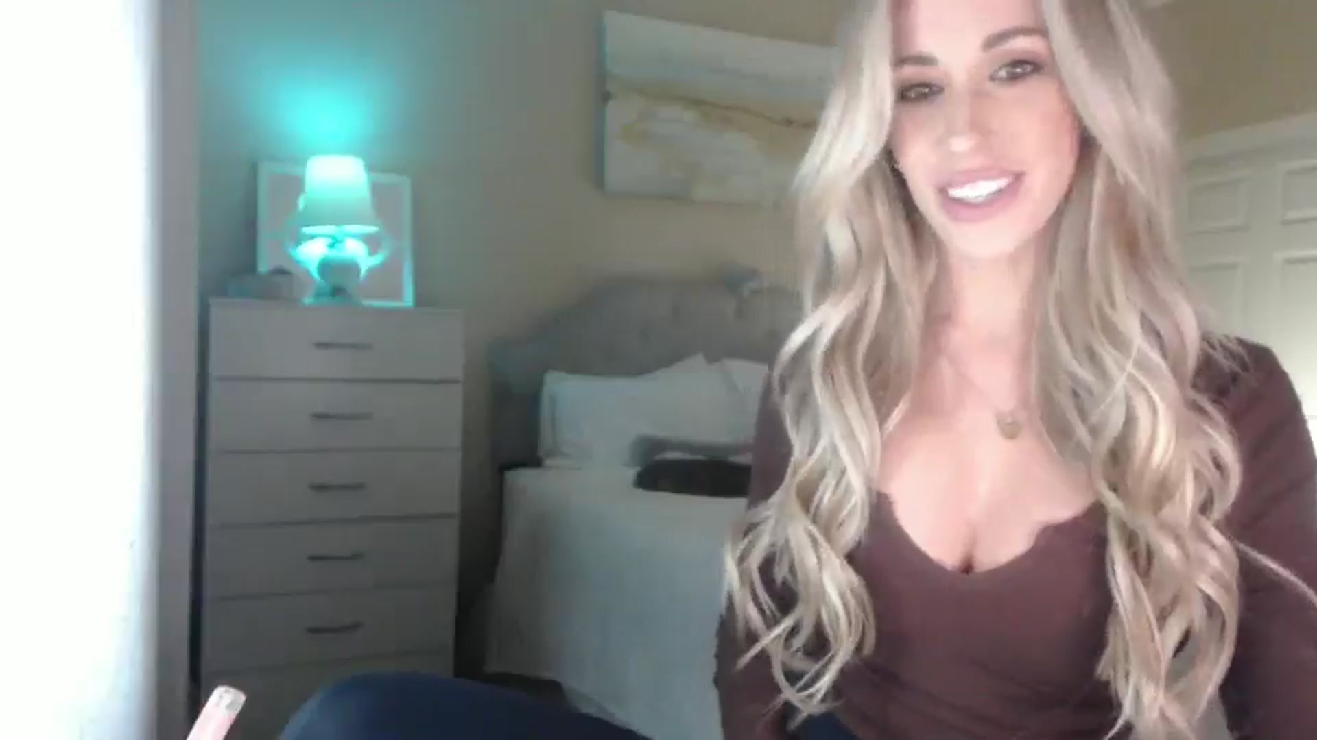 Gallery image thumbnail from Queen_bambii's myfreecams stream on, 01/30/2025, 05:30 image 18 of 20