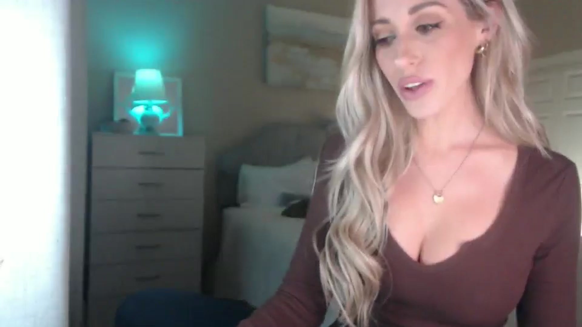 Gallery image thumbnail from Queen_bambii's myfreecams stream on, 01/30/2025, 05:30 image 4 of 20