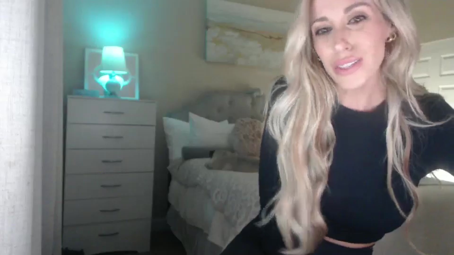 Gallery image thumbnail from Queen_bambii's myfreecams stream on, 02/08/2025, 08:30 image 5 of 20