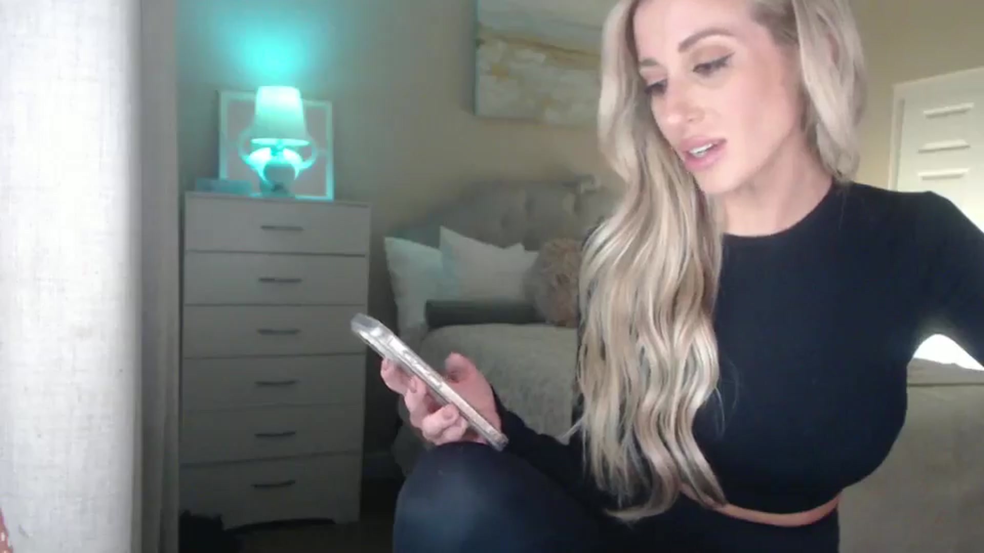 Gallery image thumbnail from Queen_bambii's myfreecams stream on, 02/08/2025, 08:30 image 14 of 20
