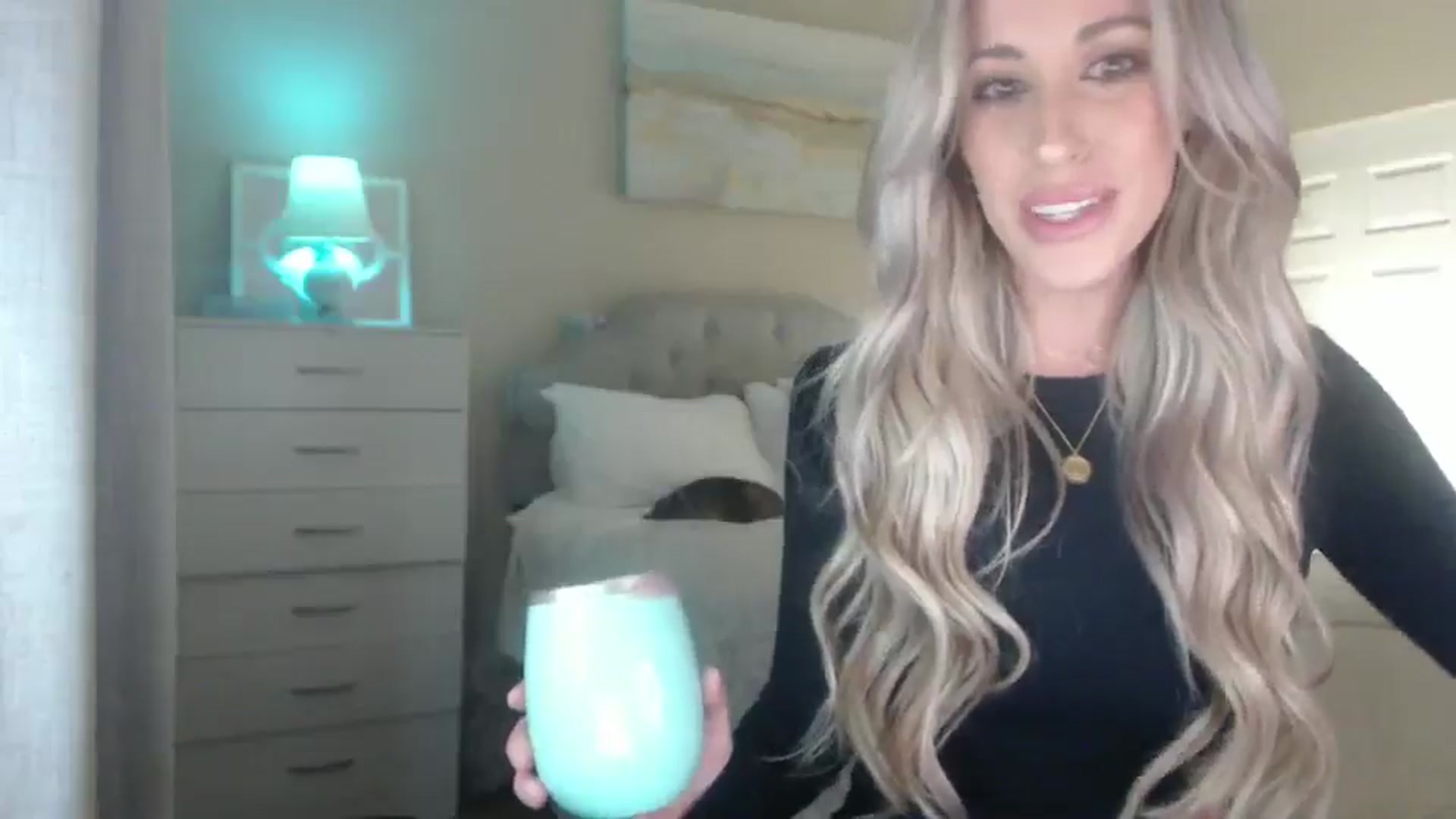 Gallery image thumbnail from Queen_bambii's myfreecams stream on, 02/23/2025, 04:43 image 15 of 20