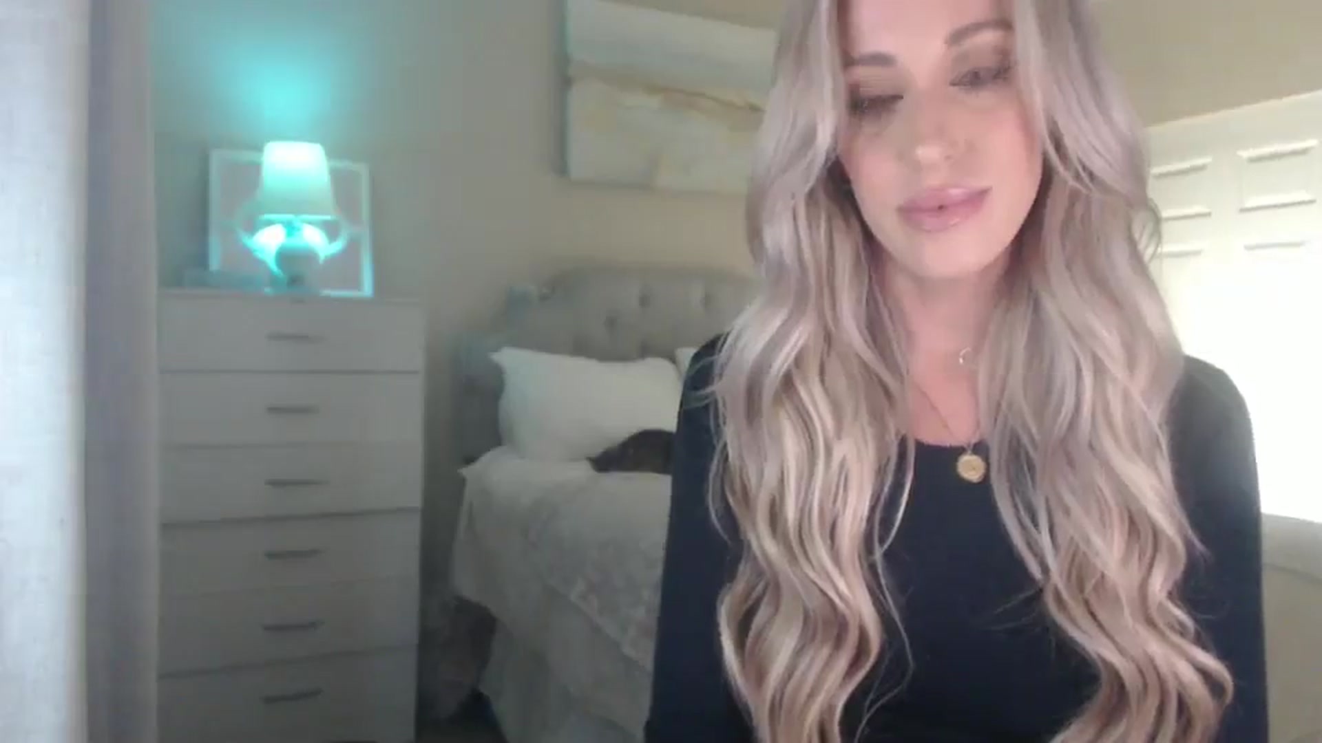 Gallery image thumbnail from Queen_bambii's myfreecams stream on, 02/23/2025, 04:43 image 6 of 20