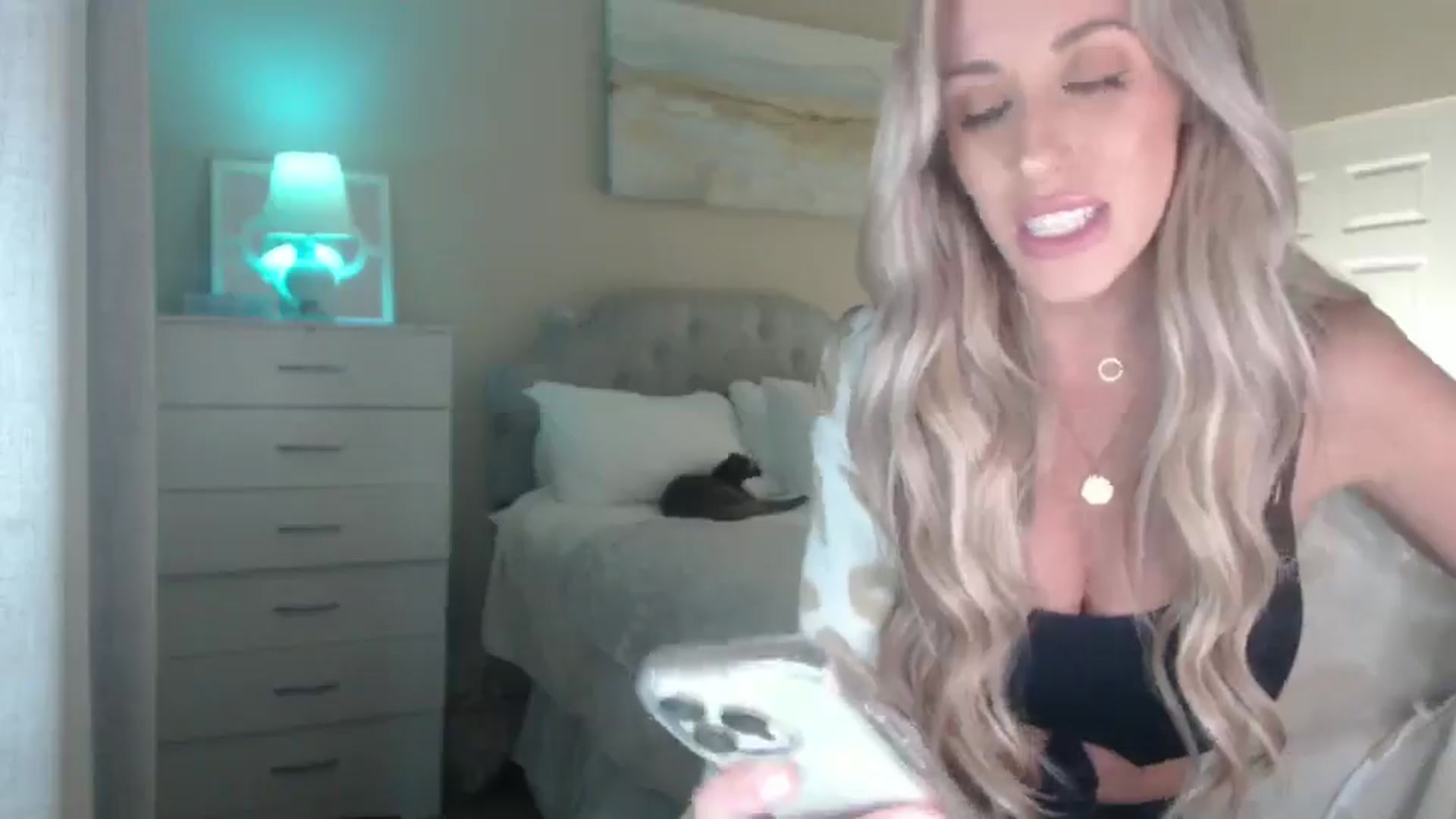 Gallery image thumbnail from Queen_bambii's myfreecams stream on, 02/23/2025, 06:16 image 7 of 20