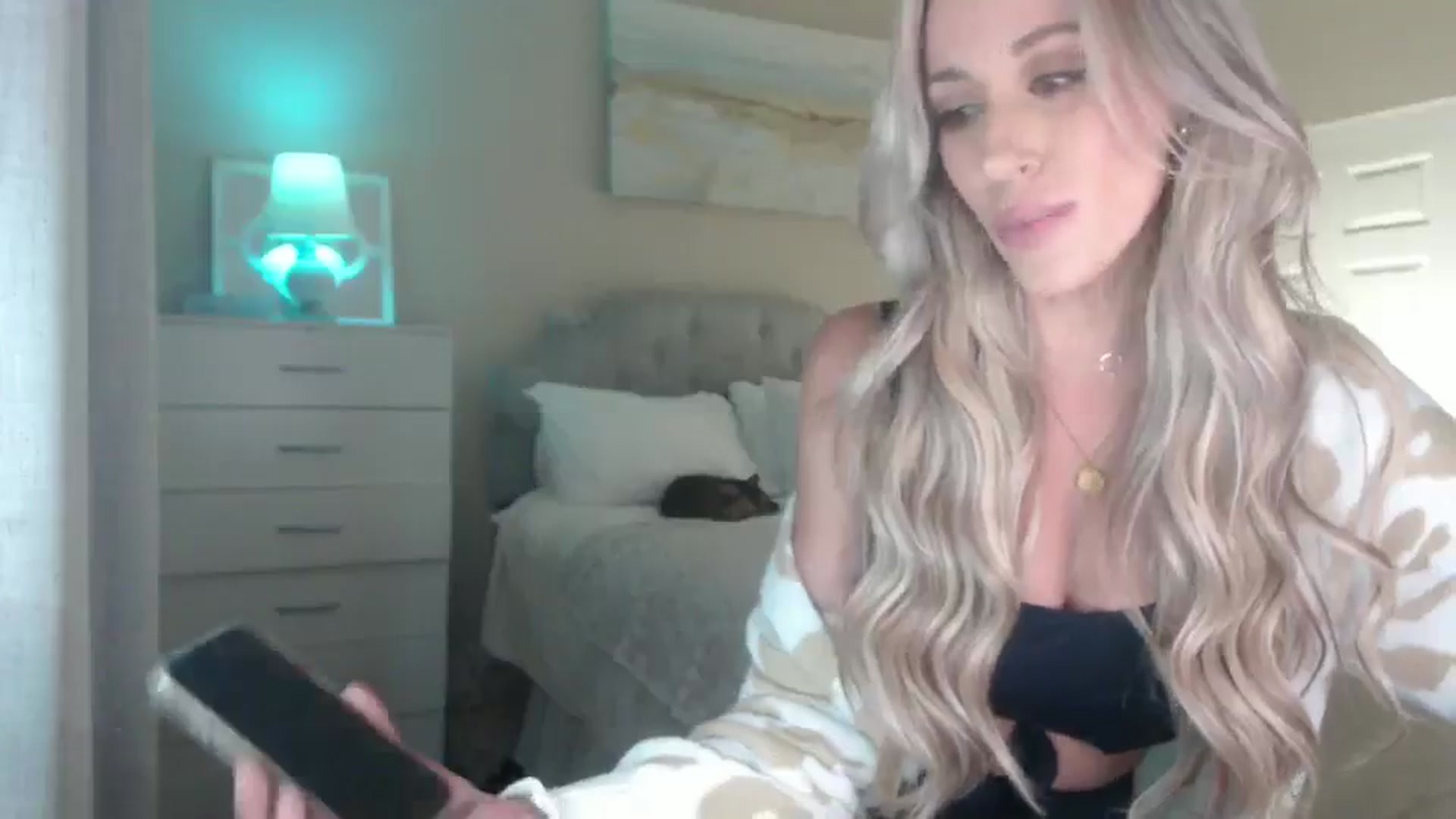 Gallery image thumbnail from Queen_bambii's myfreecams stream on, 02/23/2025, 06:16 image 4 of 20