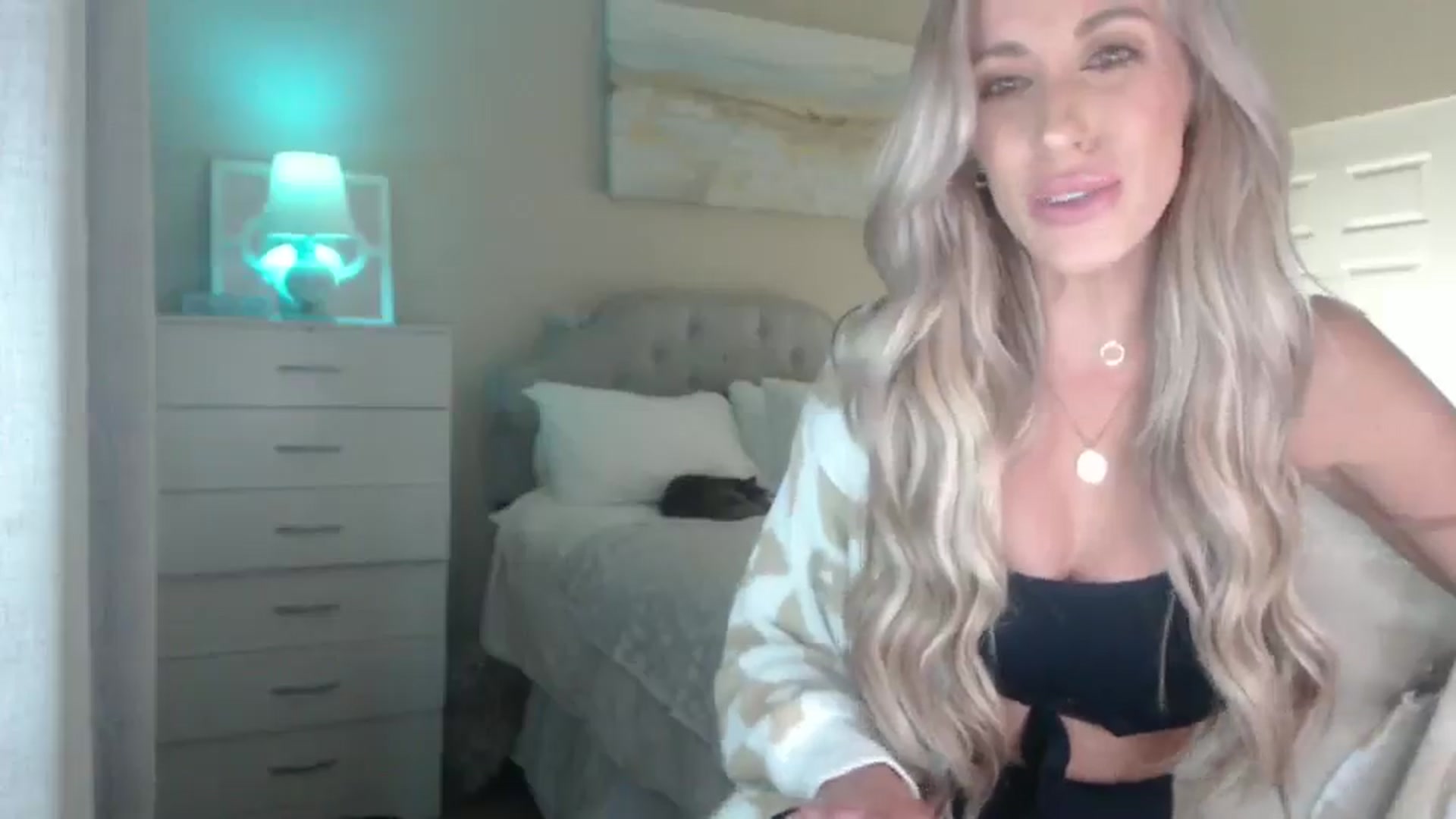 Gallery image thumbnail from Queen_bambii's myfreecams stream on, 02/23/2025, 06:16 image 6 of 20