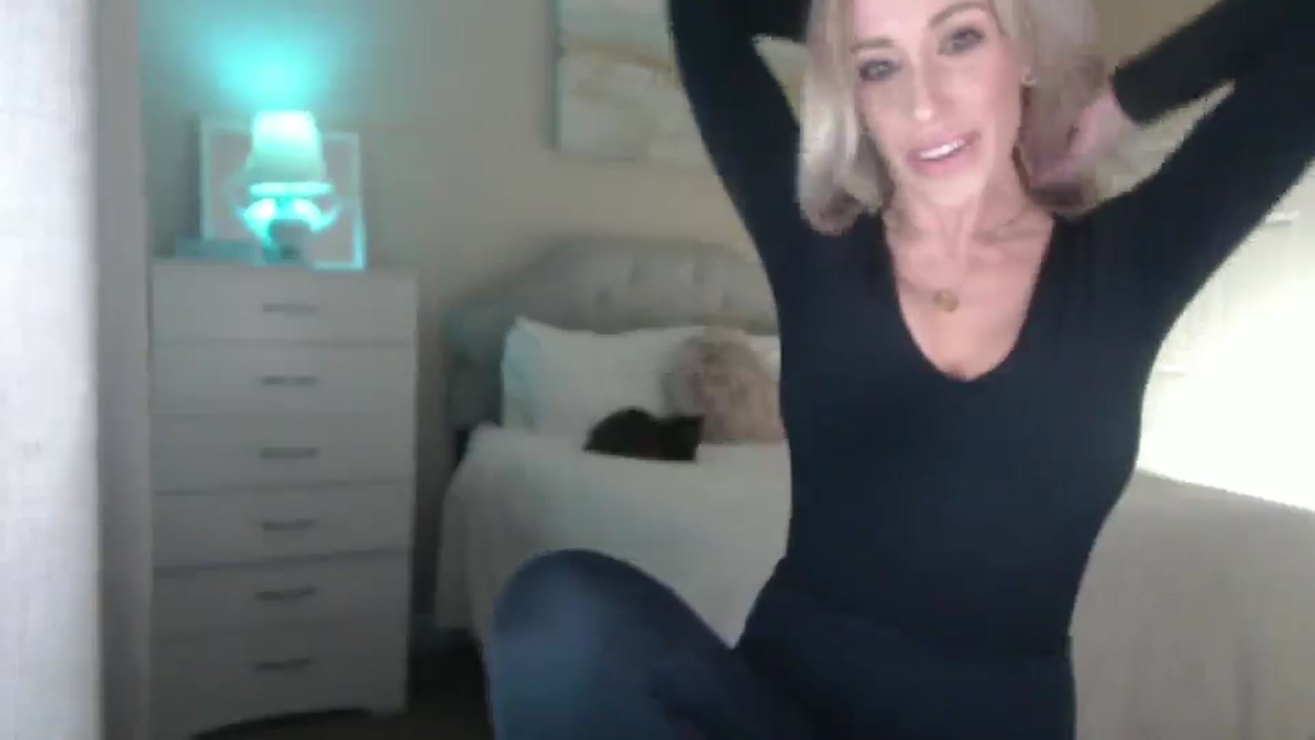 Gallery image thumbnail from Queen_bambii's myfreecams stream on, 02/26/2025, 07:05 image 3 of 20
